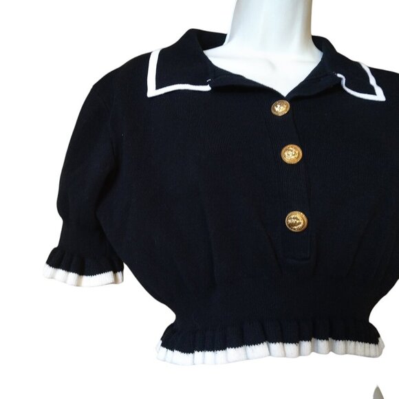 DAZY Women's Medium Black Short Sleeve Knit Crop Top With Button Detailing - Picture 2 of 4